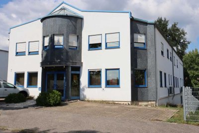 Neuwertige 3-Zimmer-Wohnung mit Balkon in Illingen