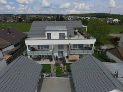 Luxus Penthouse (möbliert oder unmöbliert) mit 100m² Dachterrasse, 4 Stellplätze + Hobbyraum
