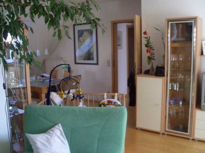Traumhafte 2 Zimmer-DG-Whg in AIC mit Topausstattung in Toplage