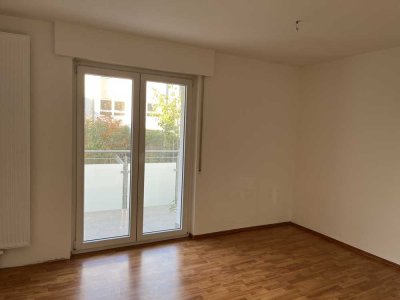 Helle 3-Zimmer-Wohnung im 2. OG mit Balkon in Fellbach
