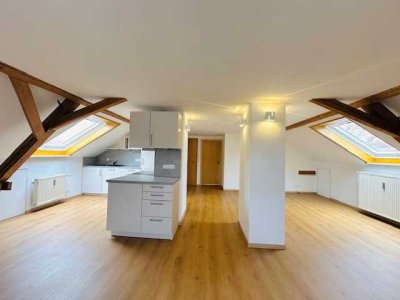 BEZUGSFREI: 

***2-Zimmer- Dachgeschosswohnung im Herzen von Nonnenhorn***