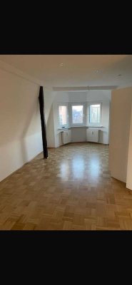 Schöne, helle Wohnung in Schlossnähe