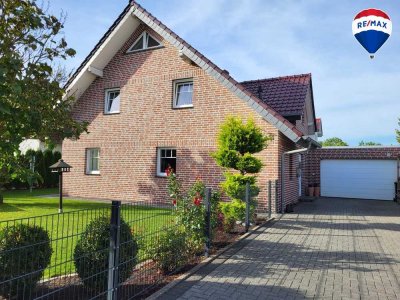 Exklusives Einfamilienhaus mit Pool und Garten in familienfreundlicher Lage!