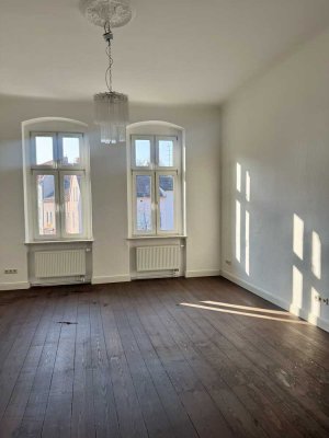 Geräumige Altbauwohnung mit Charme – frisch renoviert (für 2 Jahre)