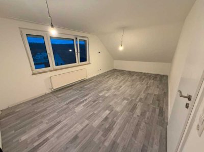 Beschreibung der neu renovierten Dachgeschosswohnung