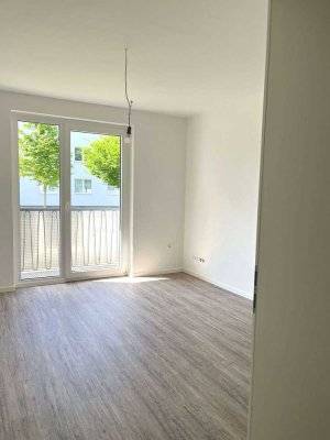 Frisch saniert! Sehr schöne 2-Zi-Whg. mit Balkon!