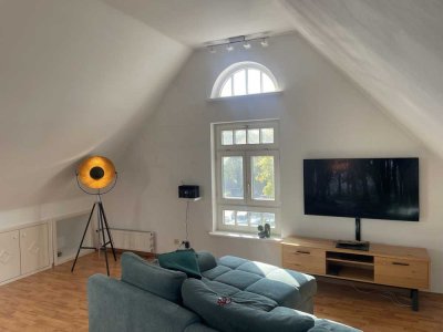 Helle & gemütliche DG-Wohnung zentral in Wangen ab 01.11.