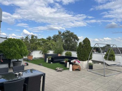 Provisionsfreie 3,5 Zimmerwohnung mit 140qm Dachterrasse mit Südausrichtung