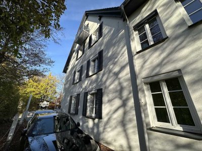 5-Zimmer Penthouse-Wohnung mit Dachterrasse am Stadtpark (WG tauglich)