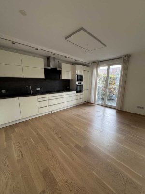 Exklusive helle 3-Zimmer Wohnung mit Garten und EBK in Köln-Widdersdorf