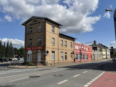 Teilweise renovierte Dachgeschosswohnung mit Blick auf die Müritz
