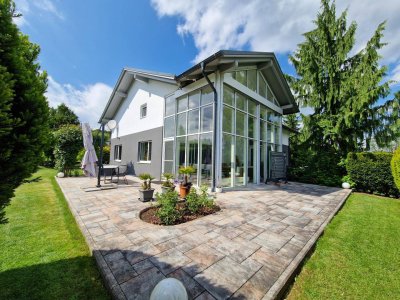 Lichtdurchflutetes Wohlfühlhaus mit Wintergarten und Pool – ** Hart bei Graz **
