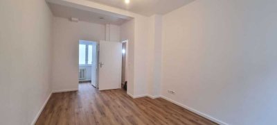 Moderne, top gelegene 1-Zimmerwohnung nahe Rathaus Steglitz in grüner Anwohnerstraße