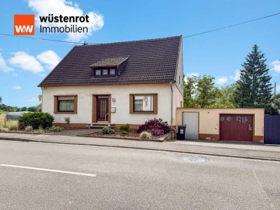 Charmantes Einfamilienhaus mit Garten & Garage in zentraler Lage von Elm