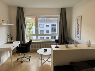 Helle, moderne und möblierte 1-Zimmer Wohnung in zentraler Lage befristet (6-9 Monate) zu vermieten