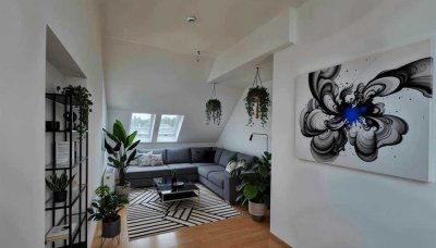 Schöne 2-Zimmer Eigentumswohnung im DG  in grüner Wohnanlage - vermieten oder selbst einziehen