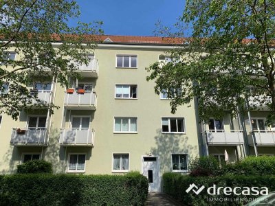 Ruhige 2-R-Whg 3.OG- große Wohnküche Wanne Balkon!