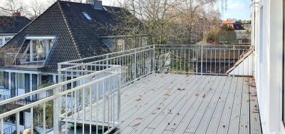 Schwachhausen | 2-Zimmer-Wohnung mit Dachterrasse im Altbremer Haus