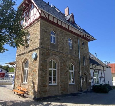 Dachgeschosswohnung im historischen Bahnhof Bad Bodendorf