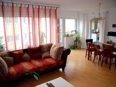 Zentral gelegene 3,5-Zimmer-Wohnung mit Balkon in der Ulmer City.