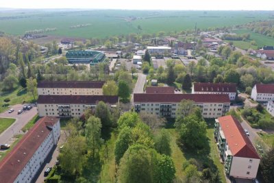 Erstbezug nach Sanierung! Helle 66,51qm 3-Zi. Wohnung mit Balkon, mitten im Grünen, nur 1Km vom See!