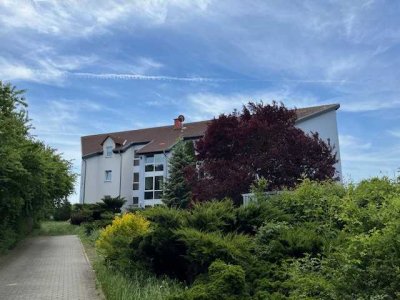 großzügige 2 Raumwohnung ruhig in der Nähe der Landeshauptstadt