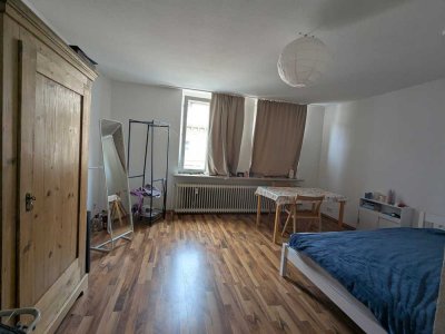 830.0 € - 58.0 m² - 2.0 Zi.