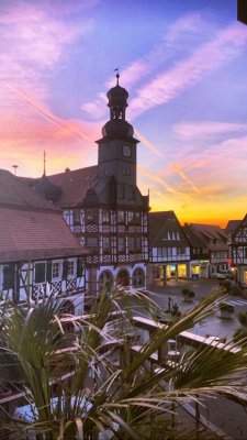 Wunderschöne 3 Zimmer Stadtwohnung am Marktplatz von Lorsch