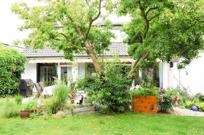 Einfamilienhaus mit separater Einliegerwohnung inmitten von Bochum-Stiepel