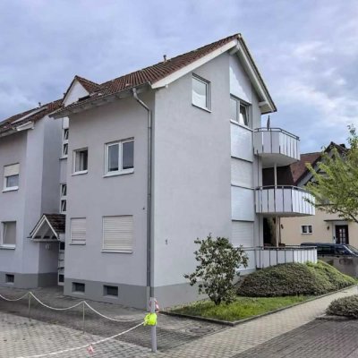 Bezugsfreie 3-Zimmer-Wohnung mit Terrasse und Kfz-Stellplatz in Forst!