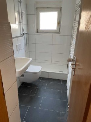 Freundliche und neuwertige 3-Zimmer-EG-Wohnung mit Balkon in Hameln
