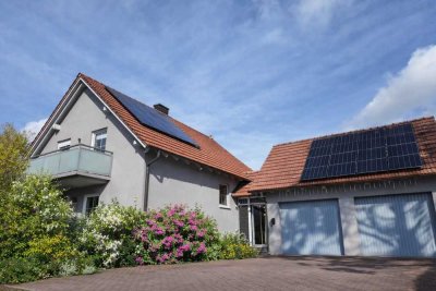 PREMIUM IMMOBILIE MIT GARTENSAUNA-SOLAR- DOPPELGARAGE