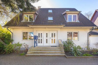 Stilvolle Maisonette inklusive KFZ-Stellplätzen und hochwertiger Küche in Bestlage von Sasel