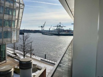 *Reserviert*Genieße den Blick auf Elbe und das maritime Leben auf der Strandkaispitze im FIFTYNINE