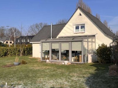 Charmantes und großzügiges Einfamilienhaus in ruhiger Lage der Märchensiedlung