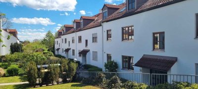 Sehr gepflegte 3-ZKB-Wohnung mit Loggia in ruhiger Lage - Königsbrunn