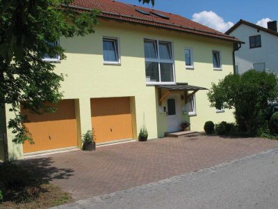 Ruhige 3-Zimmer-Erdgeschosswohnung mit Terrasse und eigenem Garten in Wasserburg a Inn