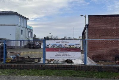 Doppelhaushälfte in Konradshöhe mit Seezugang.