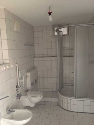 Helle 3-Zimmer Dachgeschosswohnung mit Balkon in Cham