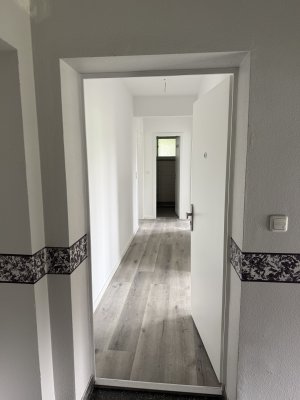 2 Zimmer, Balkon, Wohnküche, Erstbezug nach Komplettsanierung