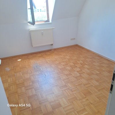 charmante 3 Raum Dachgeschosswohnung zu vermieten