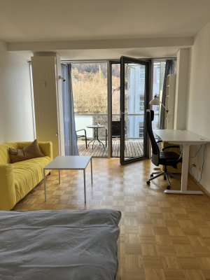 Helle 1,5 Zimmerwohnung mit Balkon