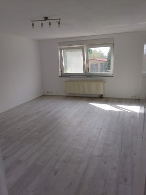 Sonnige 1,5 Zimmer Wohnung im Obergeschoss