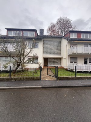 Kleine 2 Zimmer Wohnung in Eppstein/MTK zu vermieten.