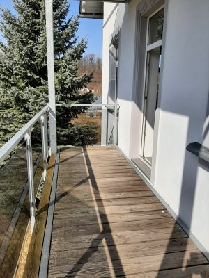 Sonnige 4-Raum Wohnung 1. OG mit Balkon 125 m²