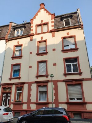 Ruhiges, Zimmer z.B. für Studenten in Rödelheim gesucht? Gefunden! Teilmöbliert, geteiltes WC & Dusche, Mindestmietdauer bis August 27