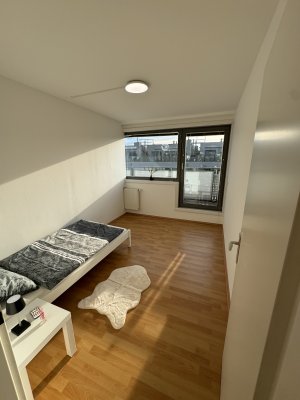 Vienna WG-Zimmer mit Stephansdom-Fernblick