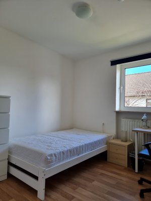 WG Mitbewohner/in gesucht Nahe U3 Bahn 20min bis LMU/ Zentrum