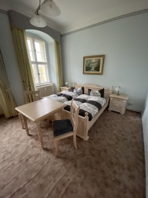 möbliertes Zimmer / 1-Raum Wohnung in einem Gutshaus mit anliegendem ehemaligen Gutspark in Bomsdorf