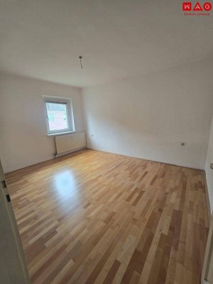 Kleine Wohnung mit Möglichkeit für eine Wohnküche am Spallerhof!
